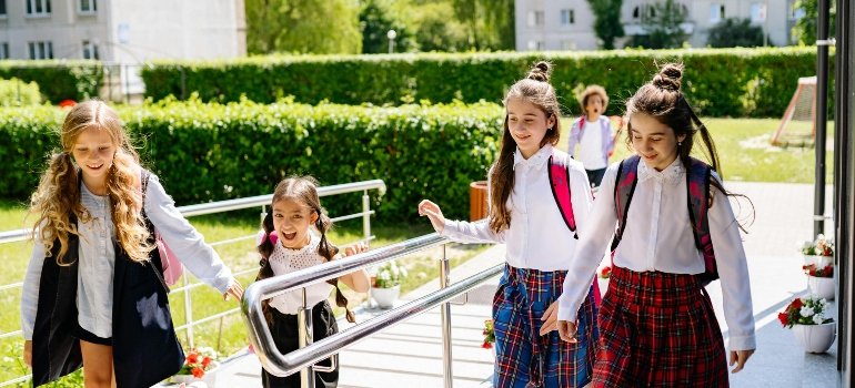 Is Lebanon Ohio a Nice Place to Live? 2 Lebanon High School in Lebanon, Ohio – a top-rated public school showing why is Lebanon Ohio a nice place to live.