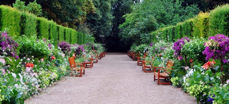 Things to Do in Indian Hill Ohio 2 Garden tour in Indian Hill, Ohio, one of the top things to do in Indian Hill, Ohio.