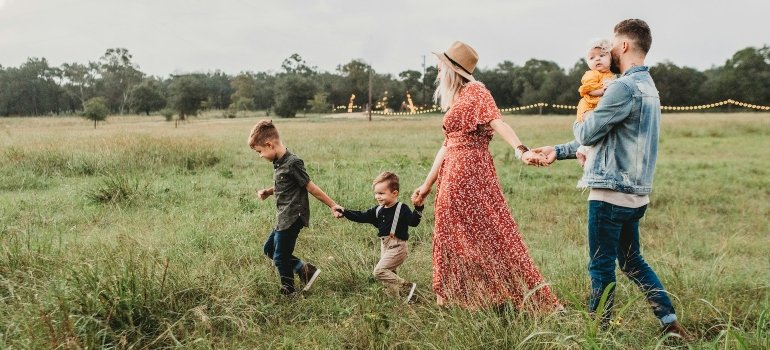 Family-Friendly Things to Do in Lebanon Ohio 3 Happy young family walking