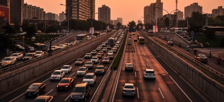 What You Need To Know Before Moving To Middletown Ohio 2 A busy road