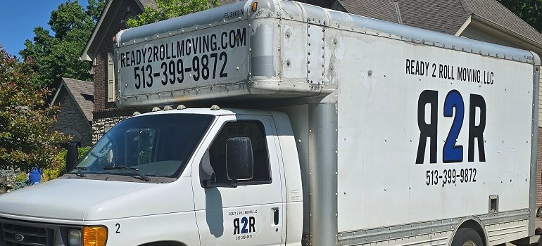 Hamilton Movers 2 a moving truck movers hamilton ohio based use